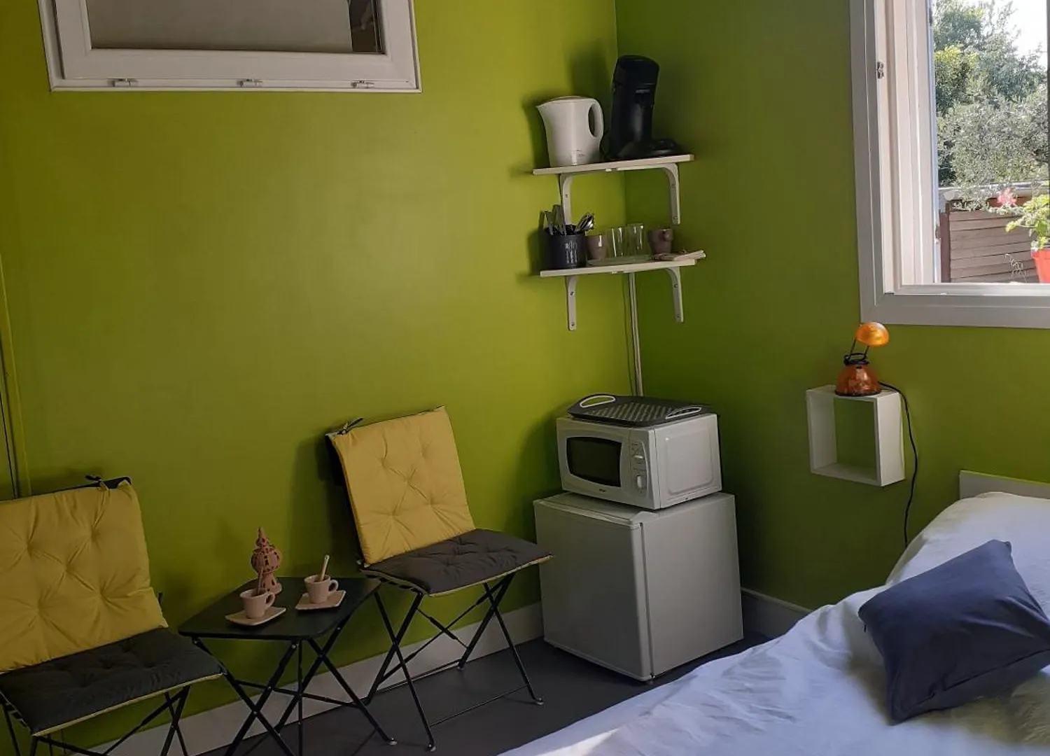 Location Saisonniere Avec Piscine Et Terrasse Au Pied Du Luberon Hotel Lauris Guest house